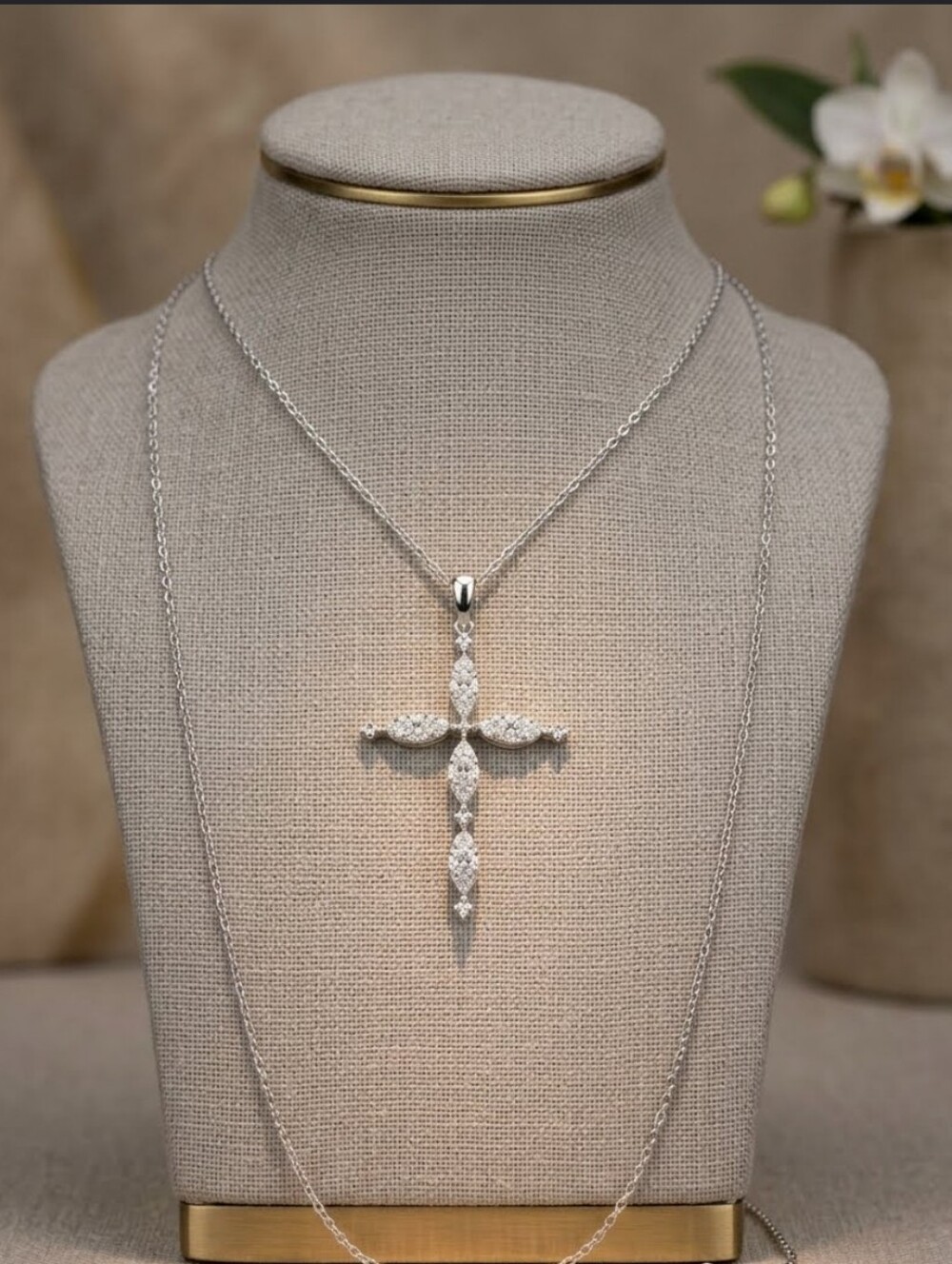 Prazana 0.35cttw Diamond Cross Necklace NEW